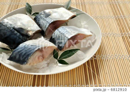 鯖の３枚おろし 6812910