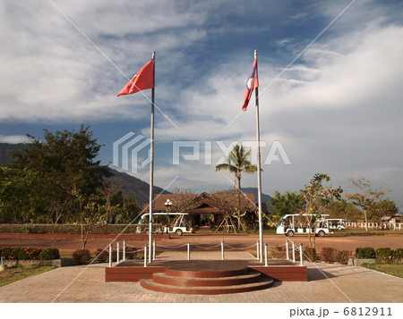 世界遺産　ラオス　ワットプー遺跡 6812911