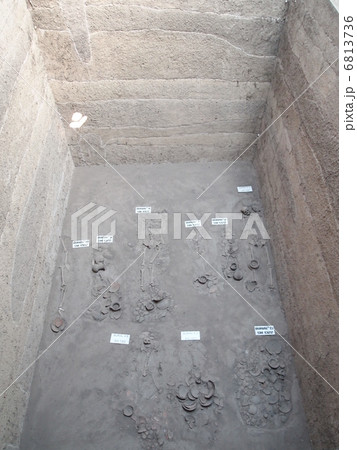 タイ バンタン遺跡 発掘現場 タイ バンタン遺跡 発掘現場 6813736