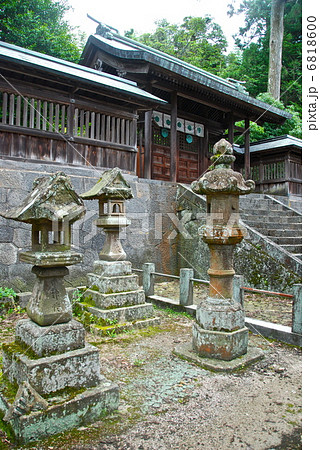 揖夜神社の境内（島根県松江市東出雲町揖屋） 6818600