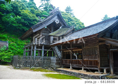 神魂(かもす)神社の本殿（島根県松江市大庭町） 6818606