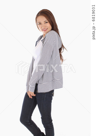 若い女性 6819031