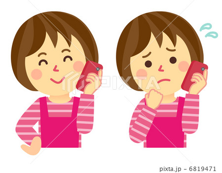 携帯電話で話をする主婦 6819471