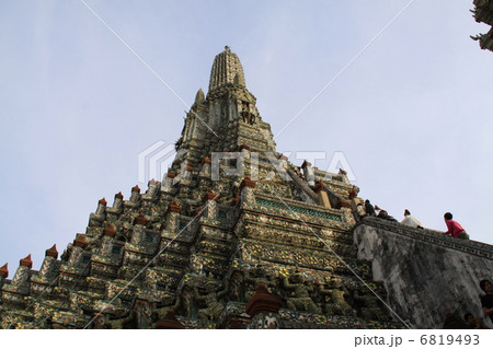 暁の寺院　 6819493