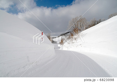 雪の回廊 6823098