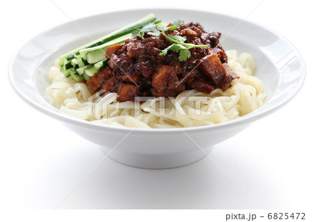 ジャージャー麺 6825472