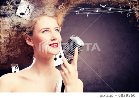 Image of female singer Image of female singer 6829560