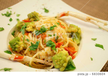 スカンピとロマネスクのスパゲッティ 6830604