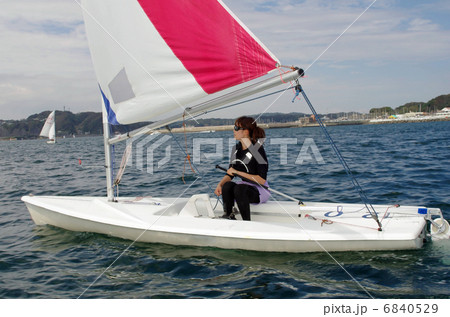 ヨットのある風景 6840529