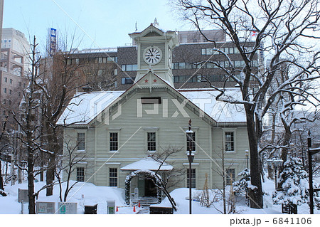 冬の札幌市時計台 6841106