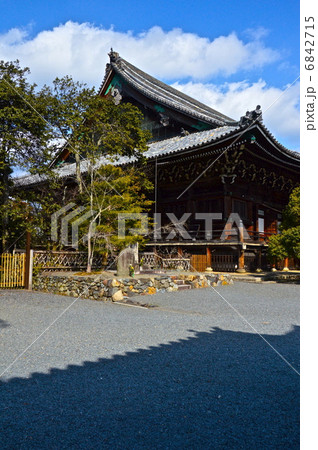 清凉寺の「本堂」（京都市右京区嵯峨） 6842715