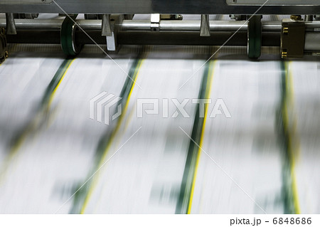 Polygraphic process 6848686