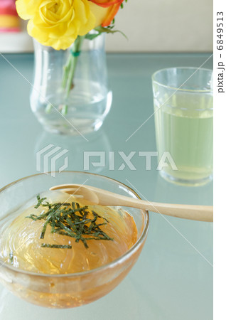 ところてんがある食卓 6849513