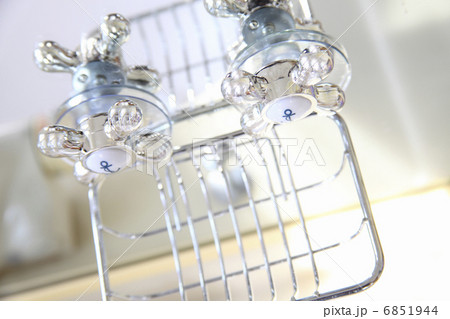 洗面台のソープホルダー 洗面台のソープホルダー 6851944