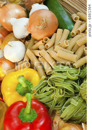 Dried Pasta & Fresh Vegetables 6861364