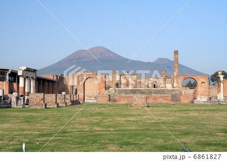 ポンペイ遺跡（フォルム） 6861827