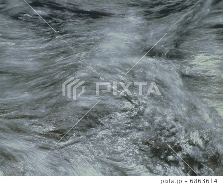 渓流 6863614