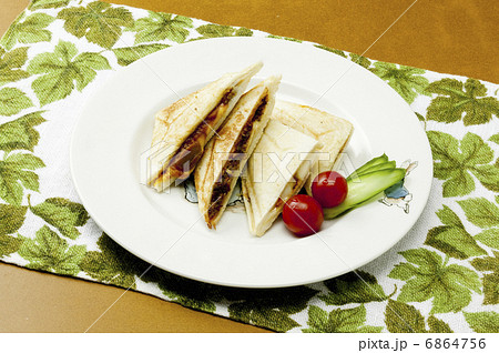 カレーのホットサンド 6864756
