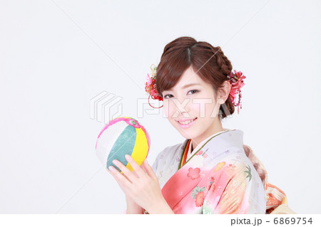 振袖を着た女性 6869754