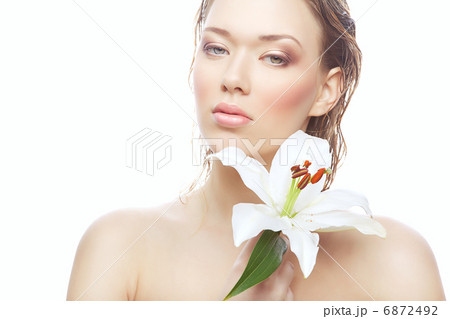 wet woman with white flower 6872492