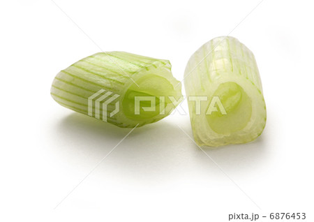 Chopped green spring onion Chopped green spring onion 6876453