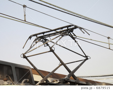 電車のパンタグラフ 電車のパンタグラフ 6879515