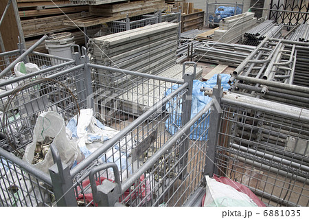 建築資材置き場 6881035