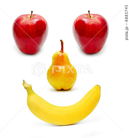 Smiling fruits 6883745