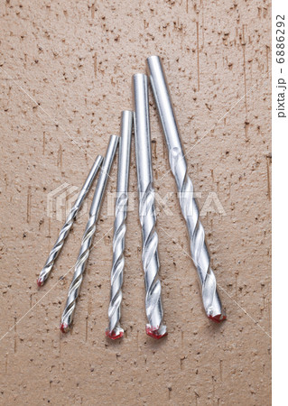 コンクリート用のドリルの刃 6886292