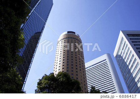 梅田のビル 6886417