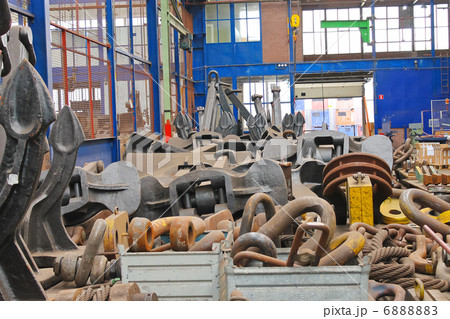 Anchors stored in stock shipyard 6888883