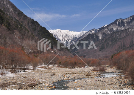 早春の風景 6892004