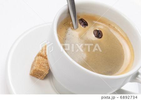 close up of espresso cup with crema 6892734