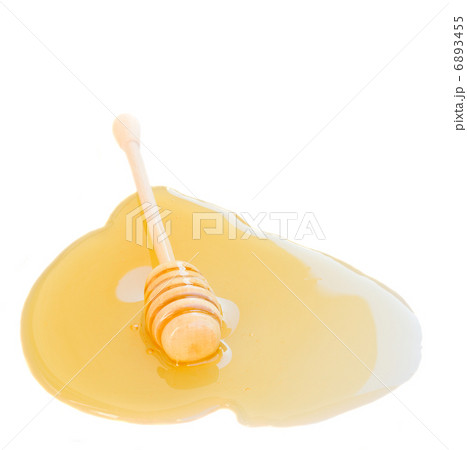 honey stick in puddle 6893455