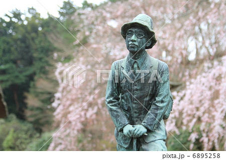 秩父宮記念公園 秩父宮雍仁親王像－御殿場東田中にての写真素材 [6895258] - PIXTA