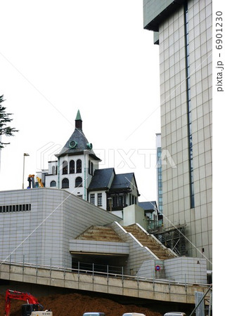 さよなら赤プリ2013.3.23現在・まだ見下ろせる旧館と手前駐車場・紀尾井町通りから縦位置 さよなら赤プリ2013.3.23現在・まだ見下ろせる旧館と手前駐車場・紀尾井町通りから縦位置 6901230