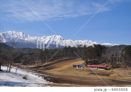 早春の中山高原 6903008