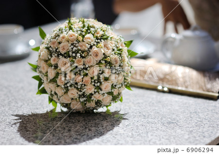 Wedding bunch of pink roses Wedding bunch of pink roses 6906294