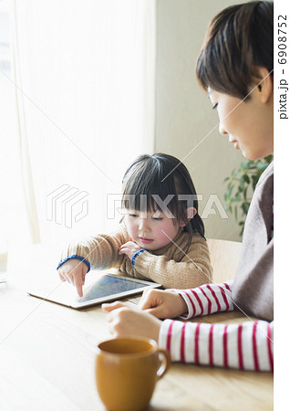 二世代ファミリー 6908752