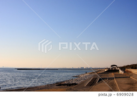 千葉県・千葉市・稲毛海岸 6909028