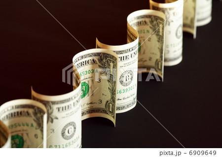 Dollars On Dark 6909649
