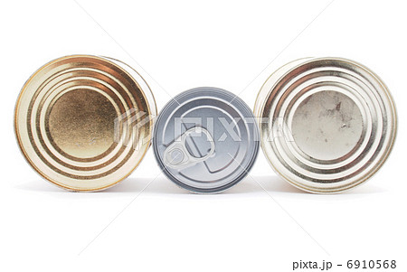 tin can on white background 6910568
