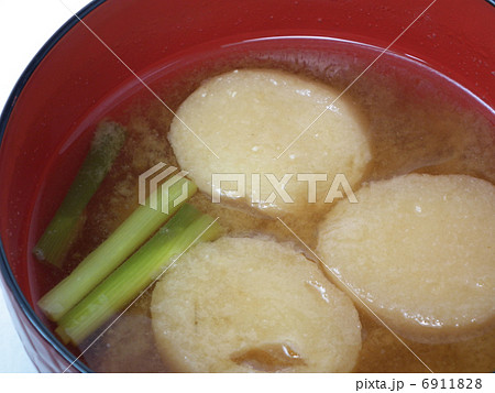 お麩の味噌汁 お麩の味噌汁 6911828