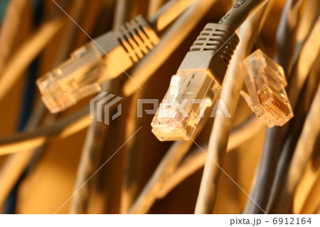 Insulated cords of network link 6912164