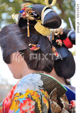 高知かつら祭り　麗しき女性たち　３月４日高知城追手門前で撮影 6915924