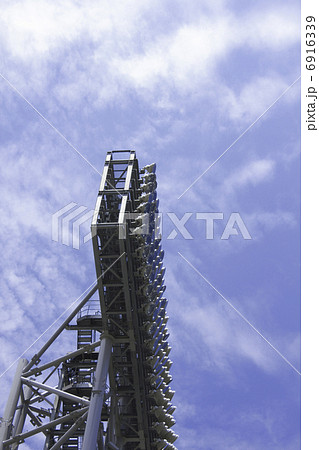 阪神甲子園球場の照明塔 6916339