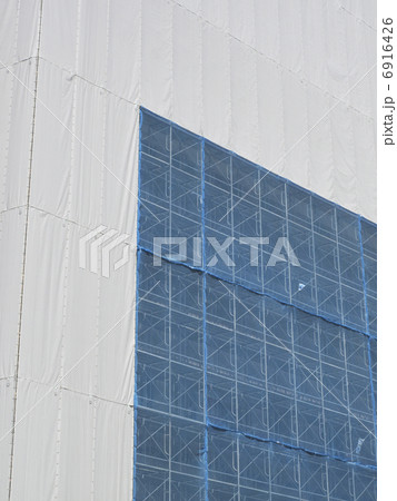ビル建築工事の養生シート 6916426