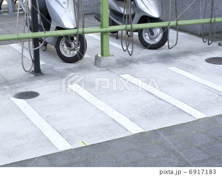 モーターバイク専用コインパーキング 6917183