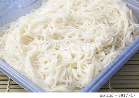 パックに入った冷やし素麺 6917717