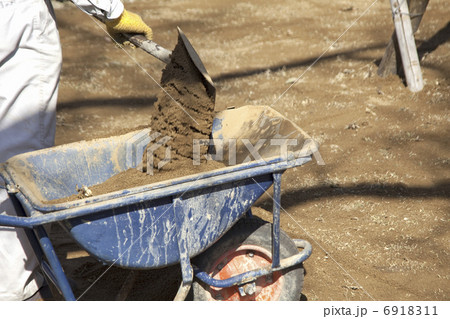 土木作業 6918311